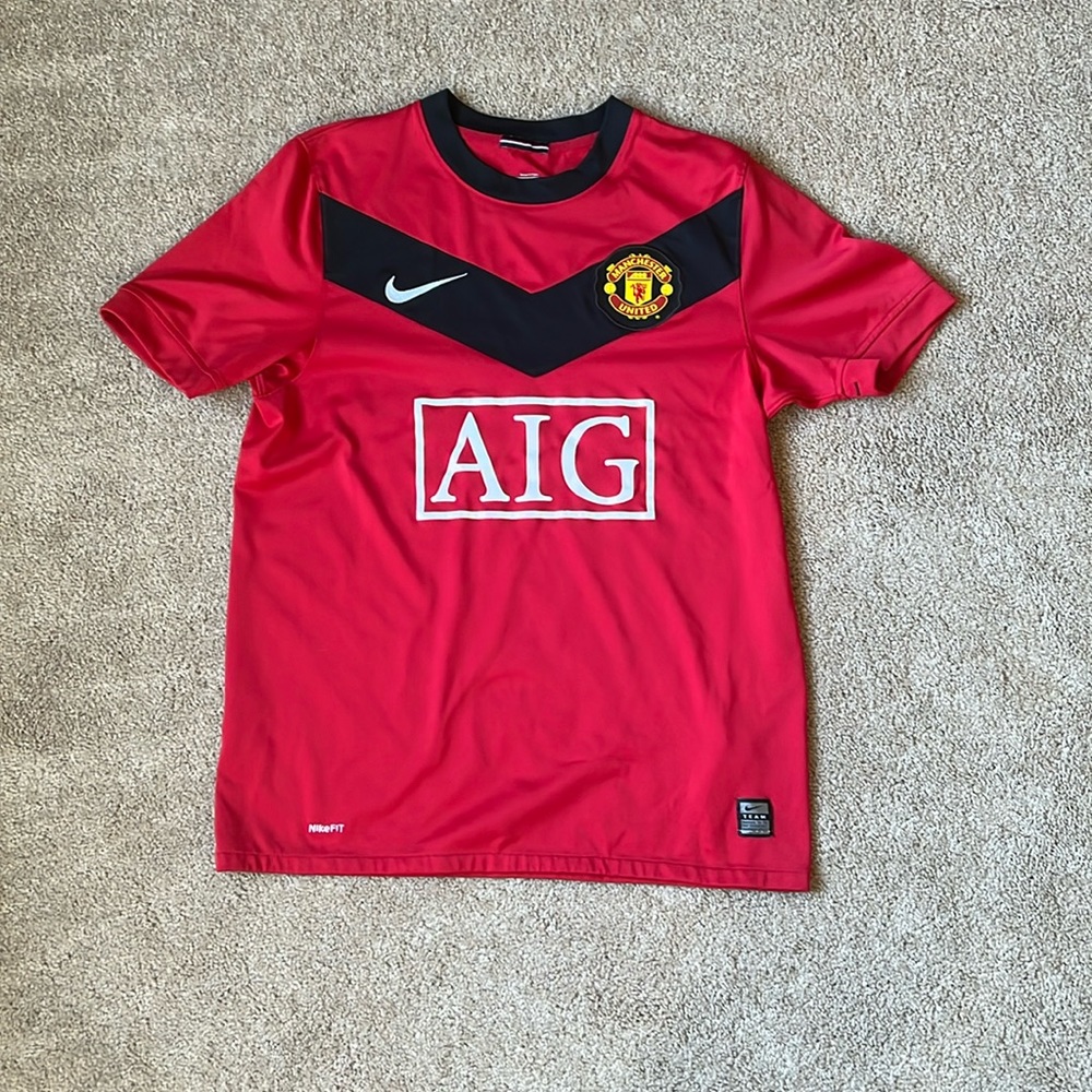 Nike Men’s Fit Dry Manchester United Jersey
